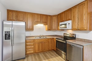 Tyler St-010.jpg