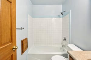Tyler St-020.jpg