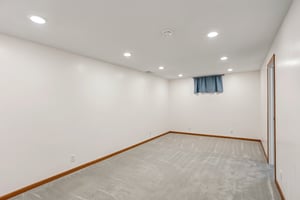 Tyler St-025.jpg