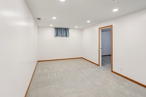Tyler St-026.jpg