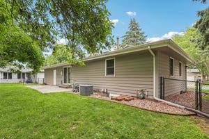 Tyler St-038.jpg