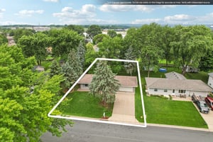 Tyler St-044.jpg
