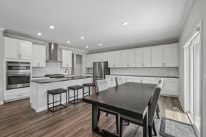 Prominence Pl-S2406-013.jpg