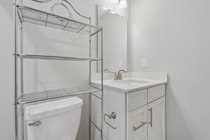 Prominence Pl-S2406-031.jpg