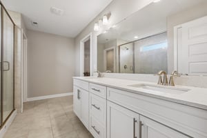Prominence Pl-S2406-048.jpg