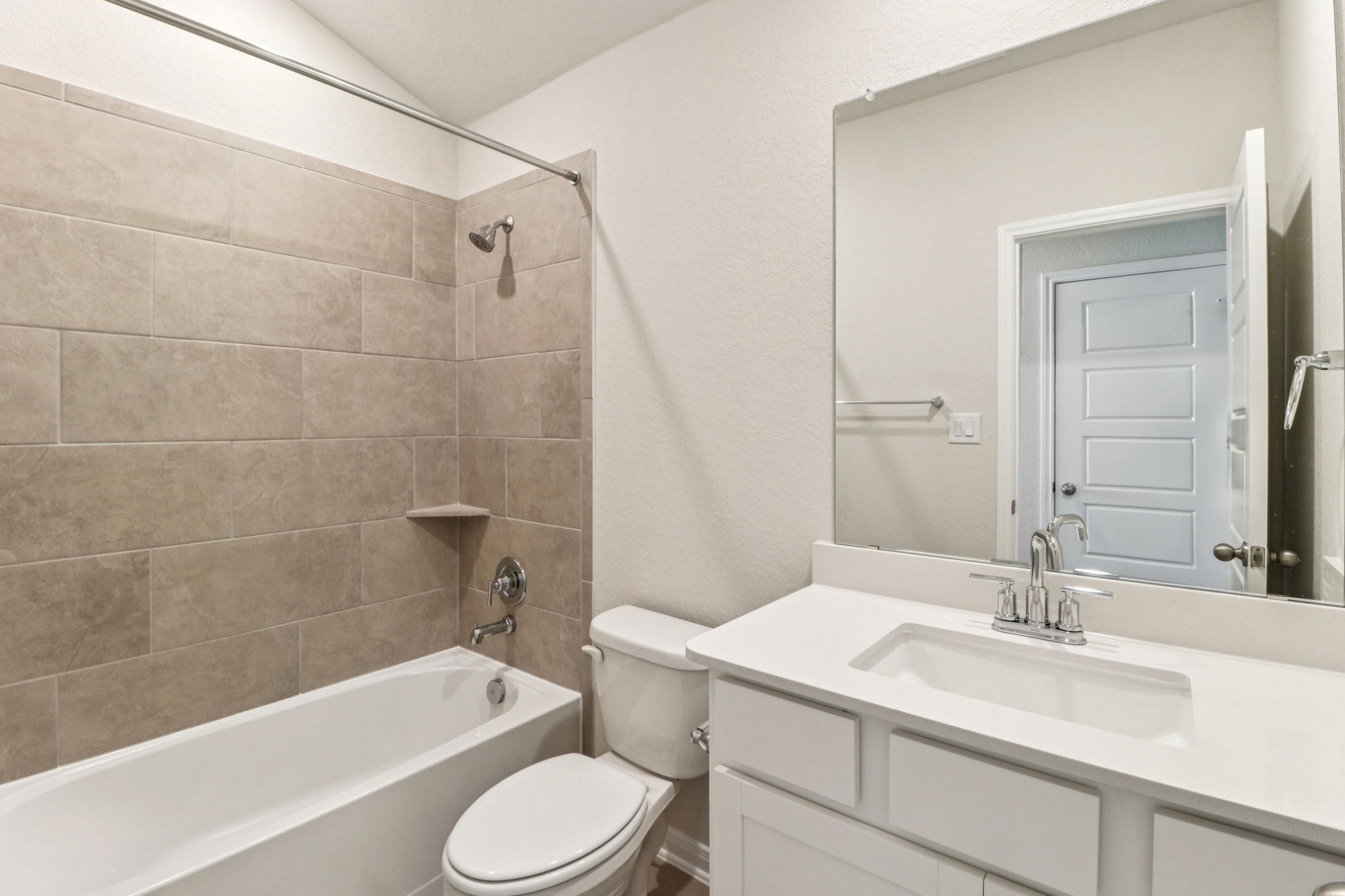 San Antonio East - Legendary Trails - 119 Barton Point Schertz TX 78108 - 014