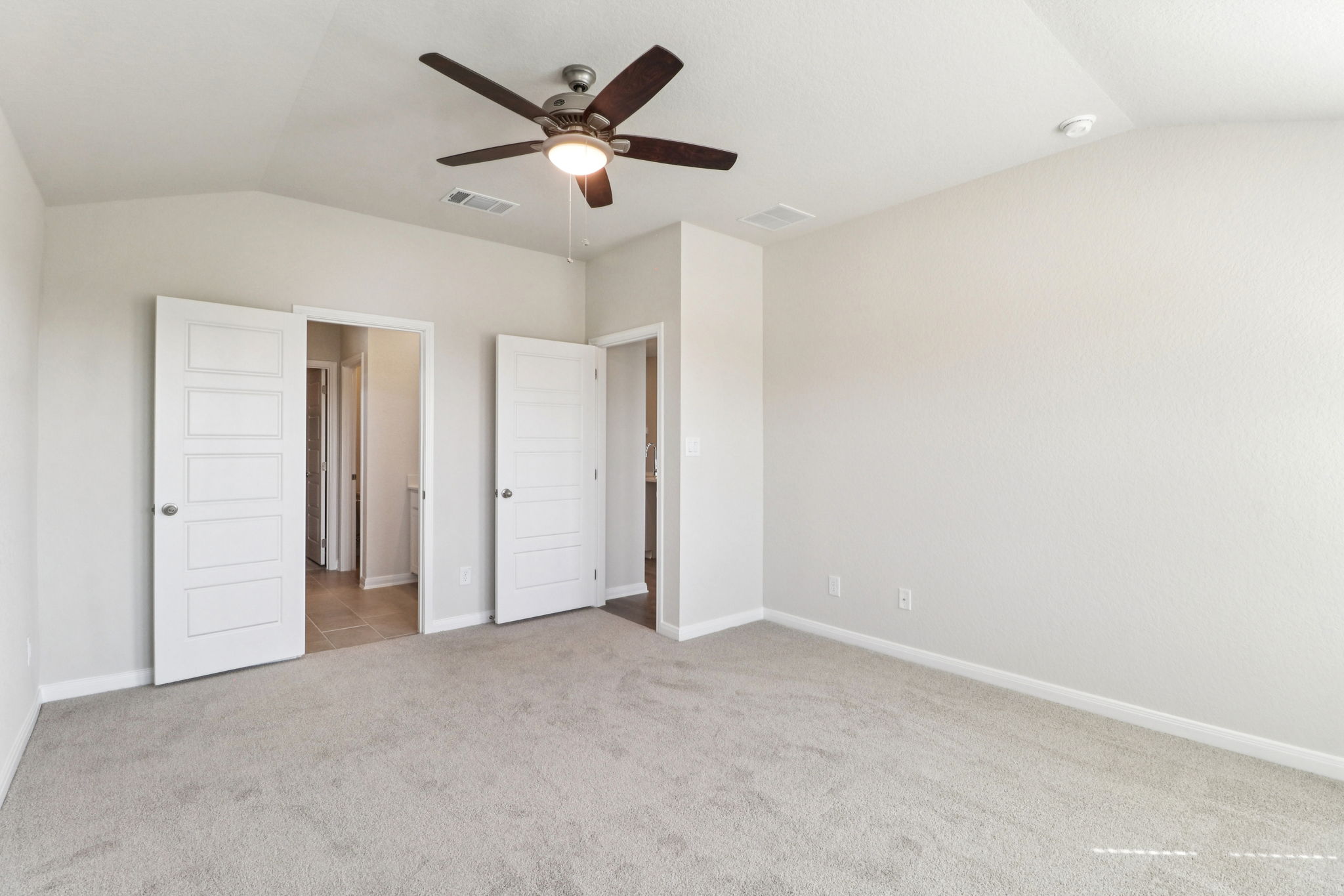 San Antonio East - Legendary Trails - 119 Barton Point Schertz TX 78108 - 019