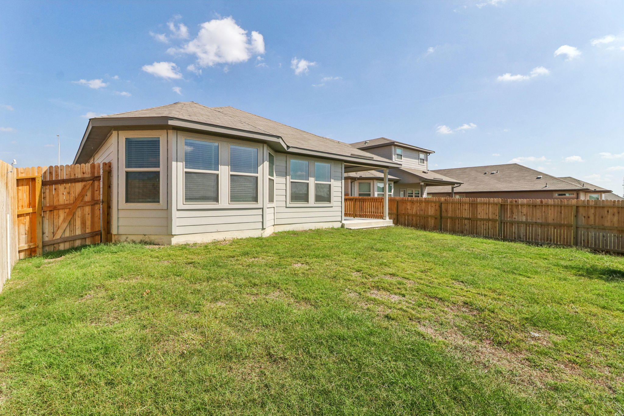 San Antonio East - Legendary Trails - 119 Barton Point Schertz TX 78108 - 025