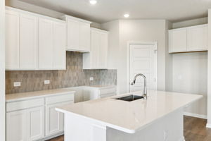 San Antonio East - Legendary Trails - 119 Barton Point Schertz TX 78108 - 009