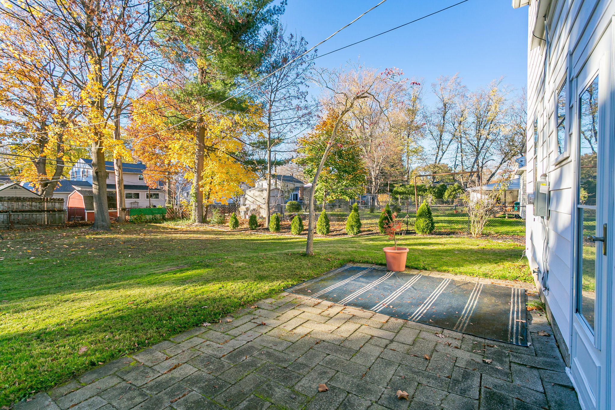 119 Chadwell Rd, Irondequoit, NY 14609, USA Photo 34