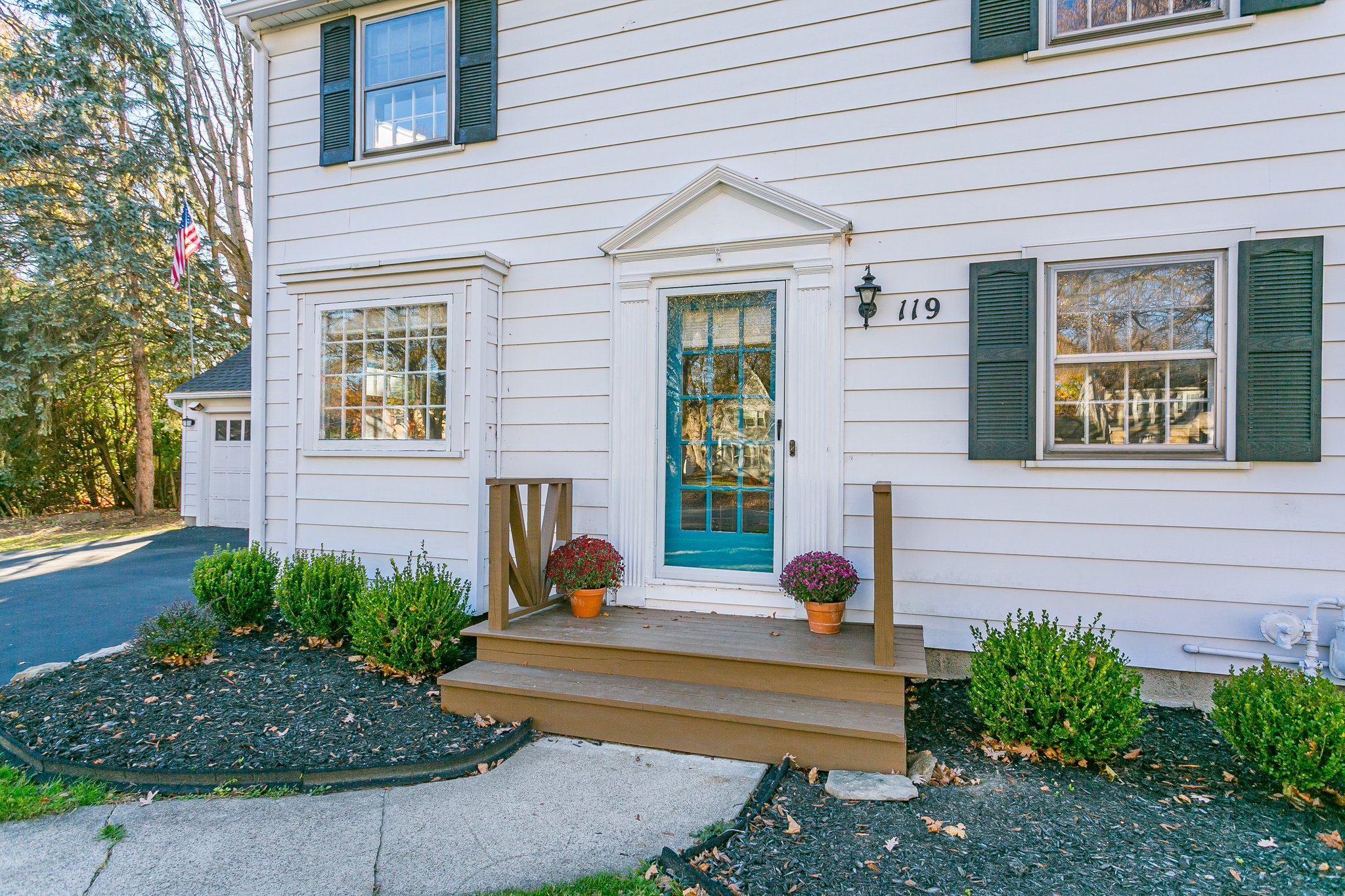 119 Chadwell Rd, Irondequoit, NY 14609, USA Photo 2