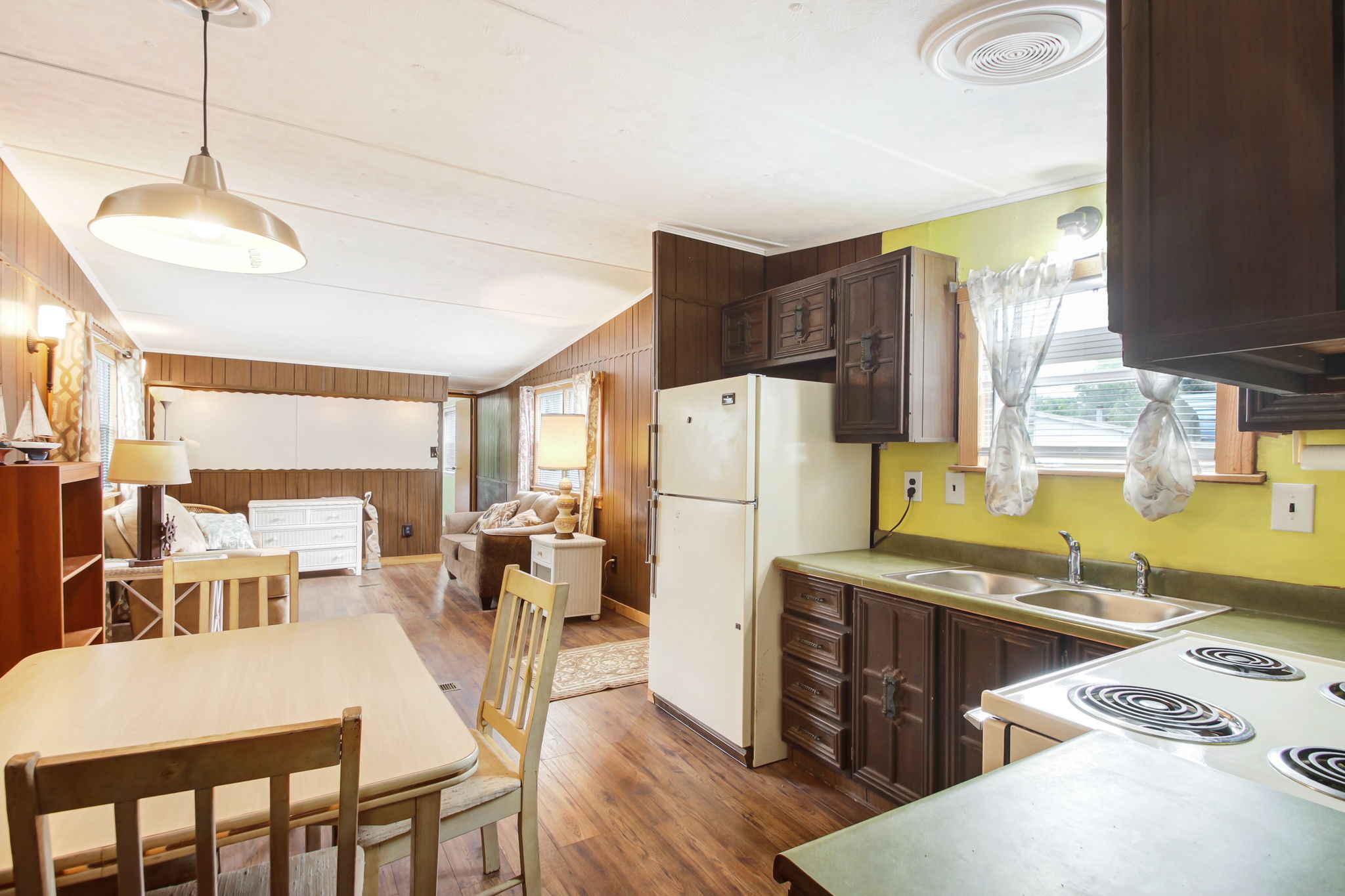 Dining Room/Kitchen