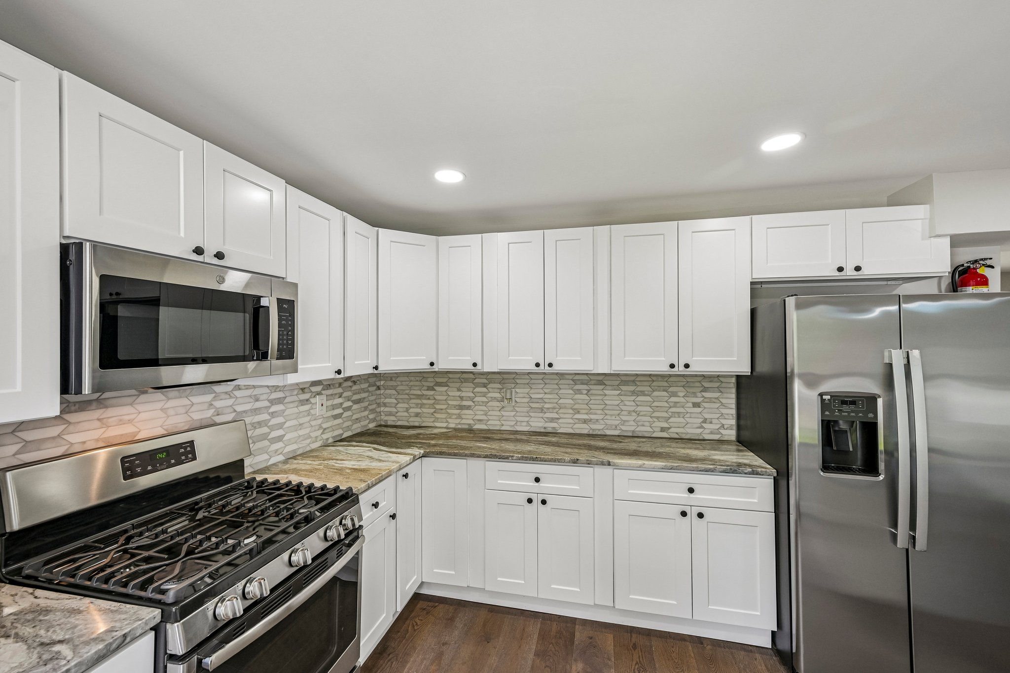 Ebbetts Dr-S1408-015.jpg