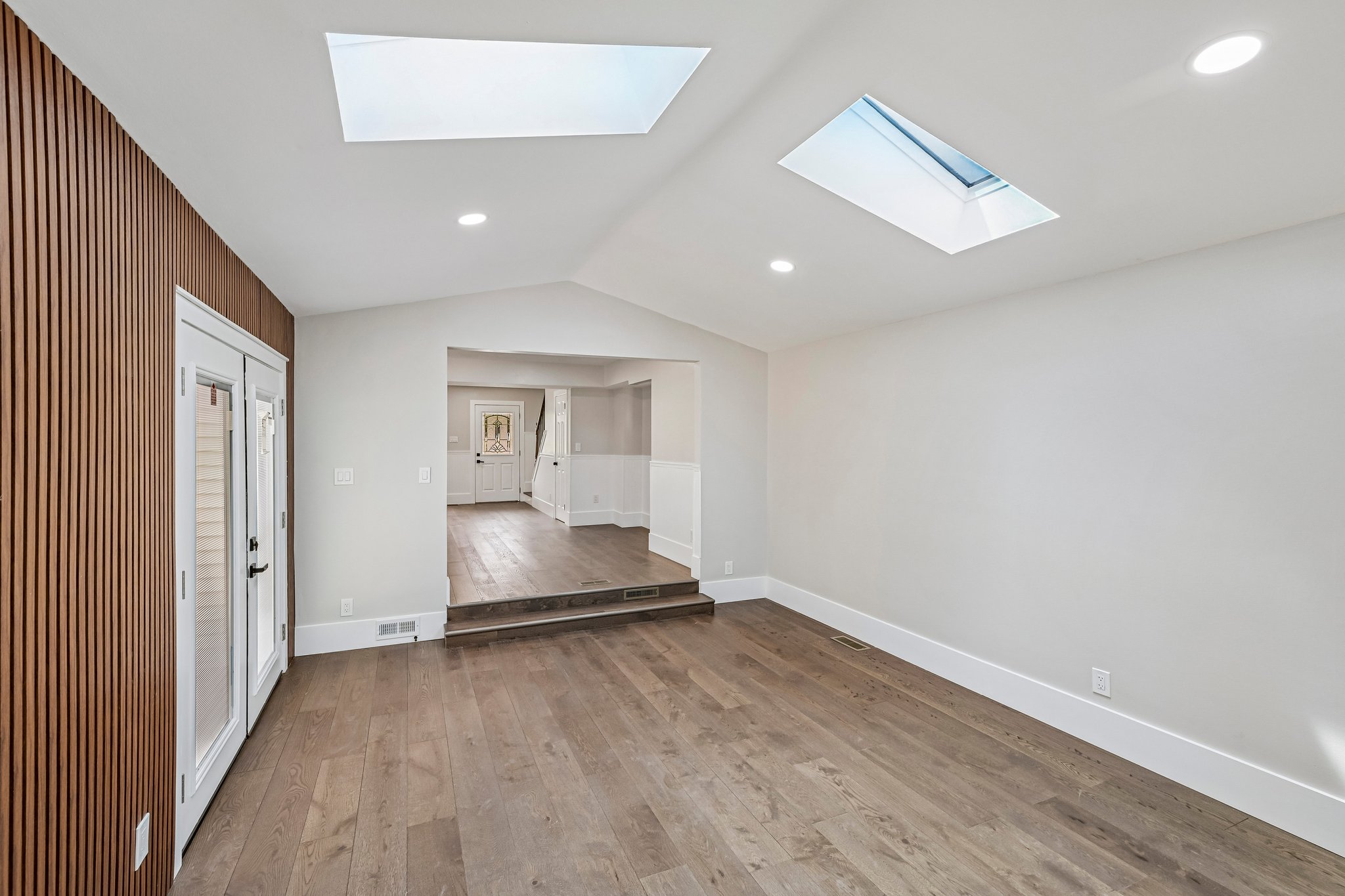 Ebbetts Dr-S1408-019.jpg