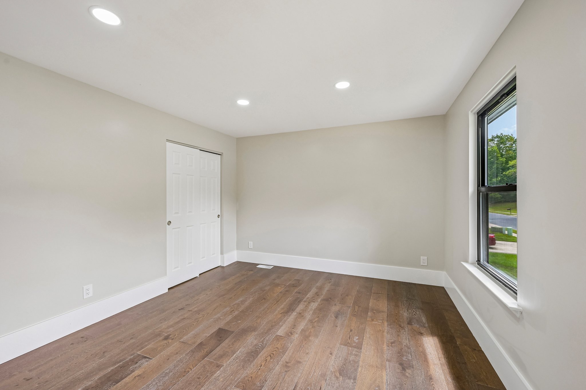 Ebbetts Dr-S1408-028.jpg