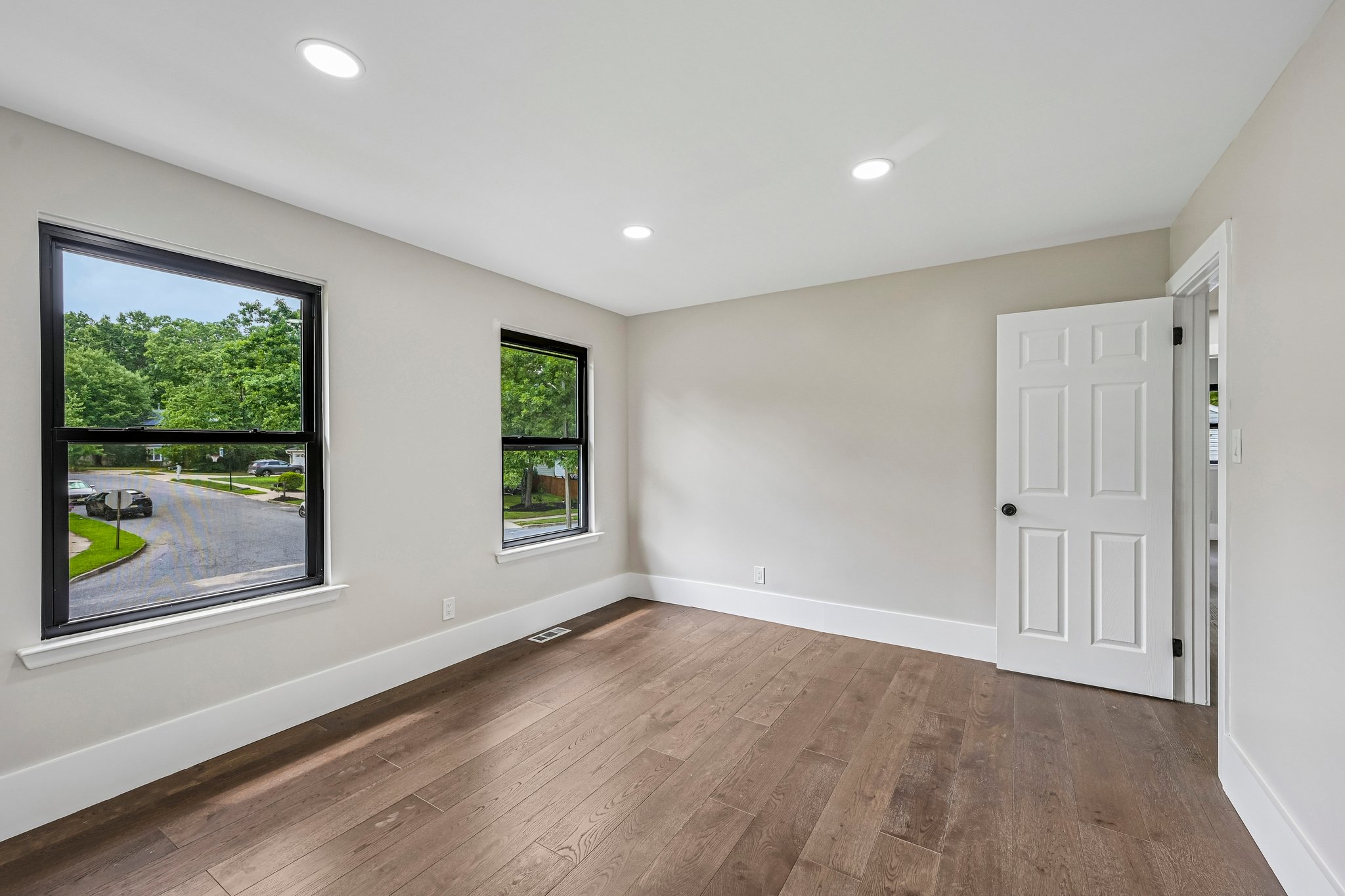 Ebbetts Dr-S1408-030.jpg