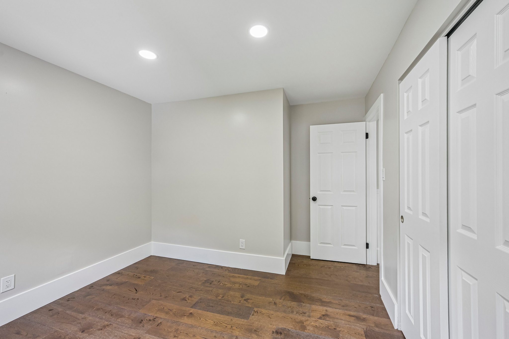 Ebbetts Dr-S1408-034.jpg