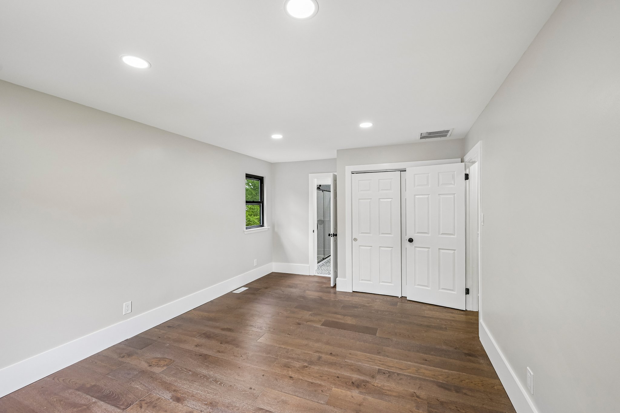 Ebbetts Dr-S1408-040.jpg