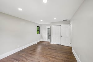 Ebbetts Dr-S1408-040.jpg