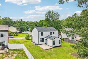 Ebbetts Dr-S1408-085.jpg