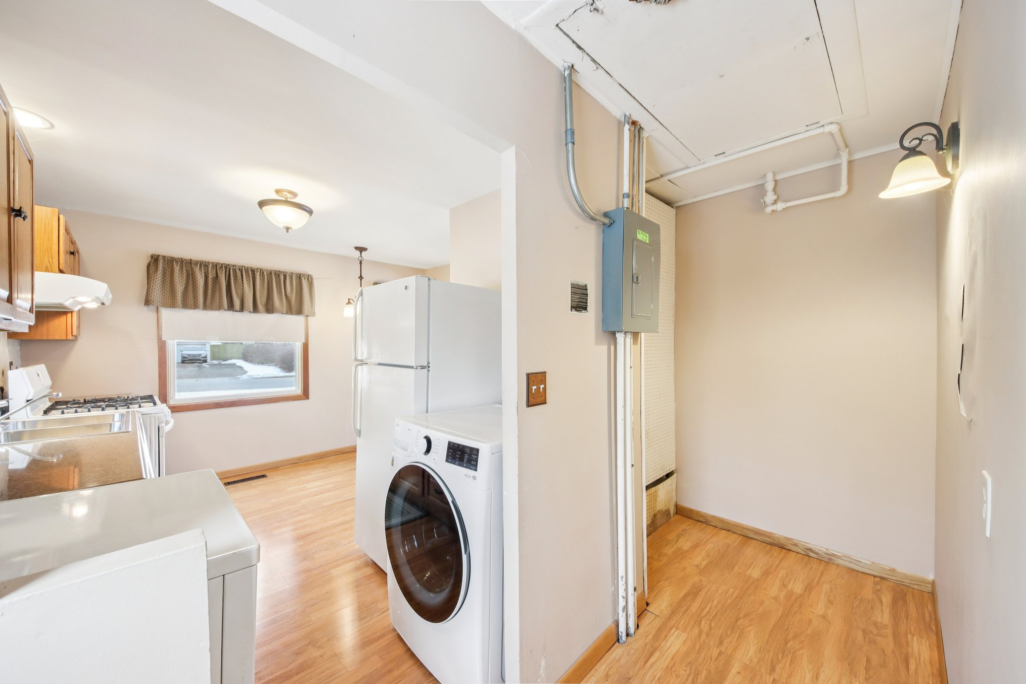 Fairway Rd-S0602-008.jpg