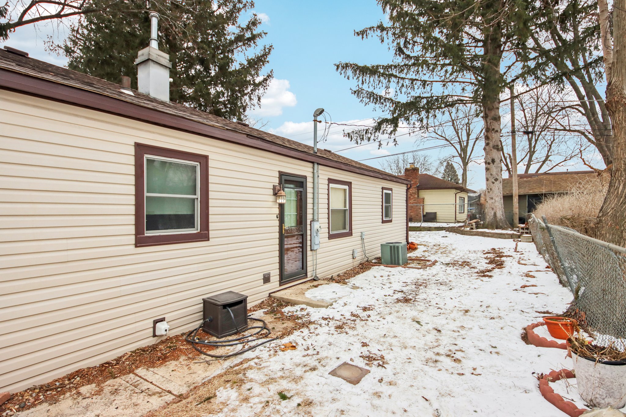 Fairway Rd-S0602-023.jpg