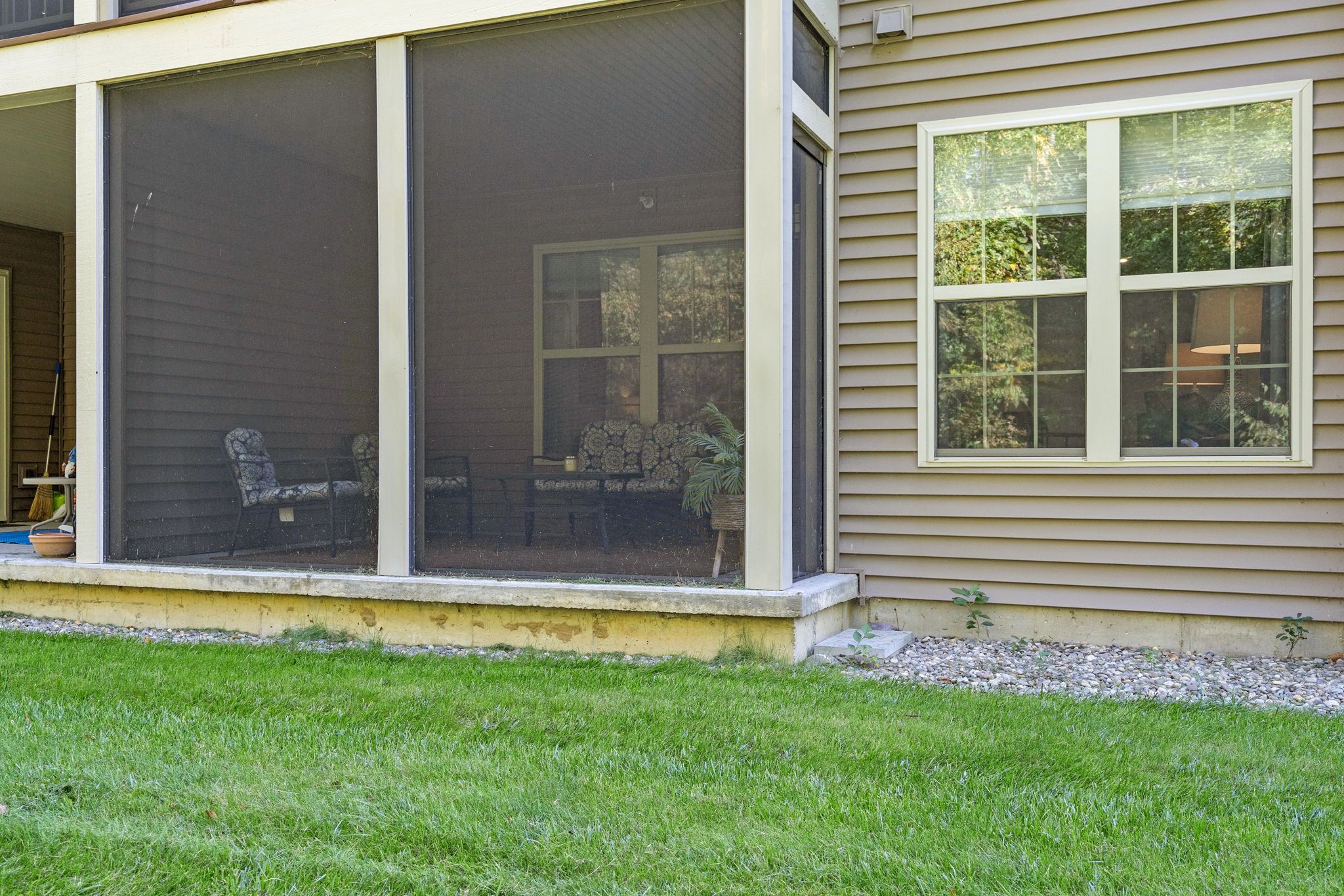  Photo 47