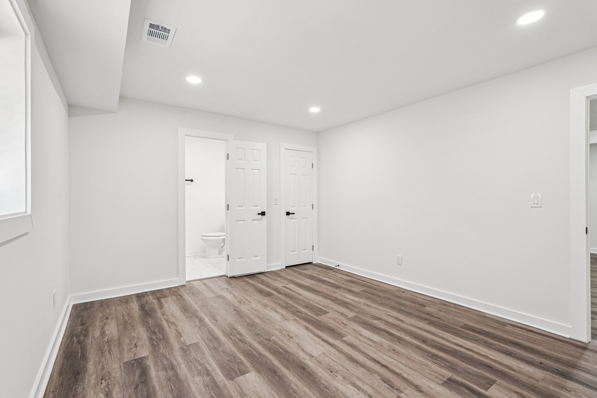 Kelso Dr SW-L0305-037.jpg