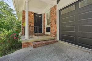 Kelso Dr SW-L0305-005.jpg