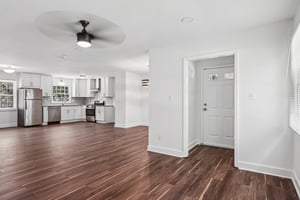 Kelso Dr SW-L0305-006.jpg