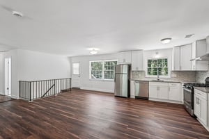Kelso Dr SW-L0305-015.jpg
