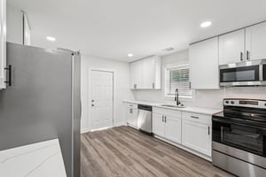 Kelso Dr SW-L0305-040.jpg