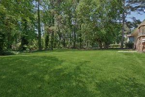 Kelso Dr SW-L0305-050.jpg