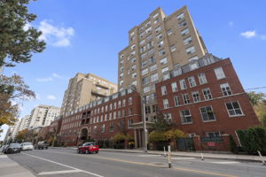 119 Merton St Unit 215, Toronto ON