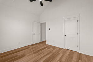  Photo 34