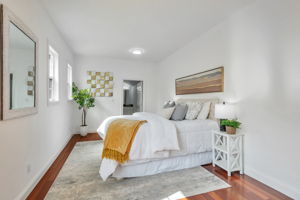 018_119 N Claremont St