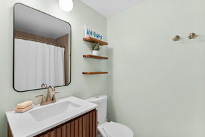  Photo 32