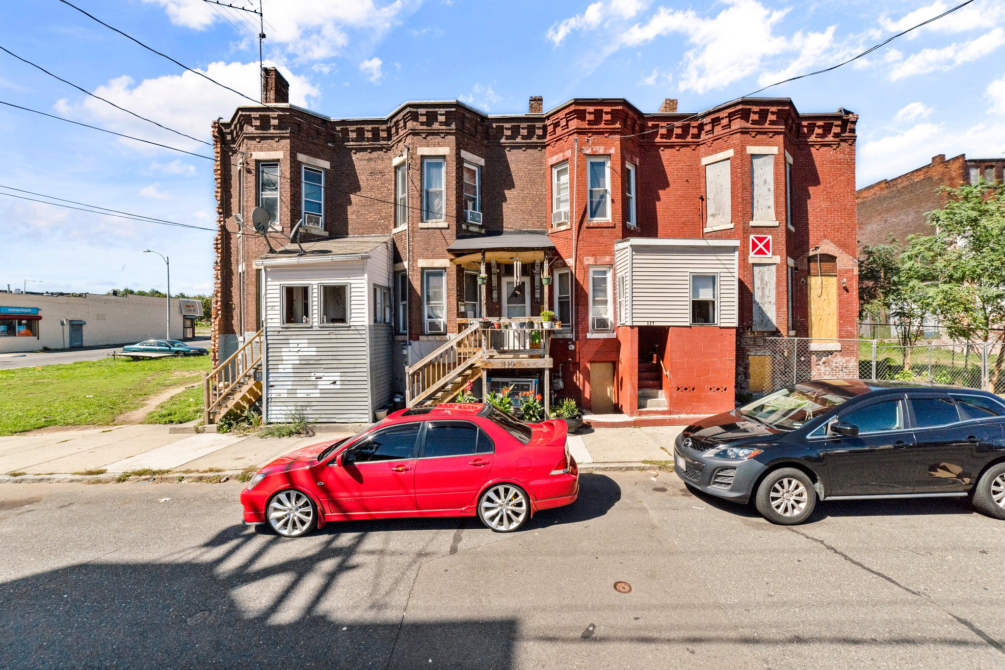 119 Newton St, Holyoke, MA 01040 New Day Studio