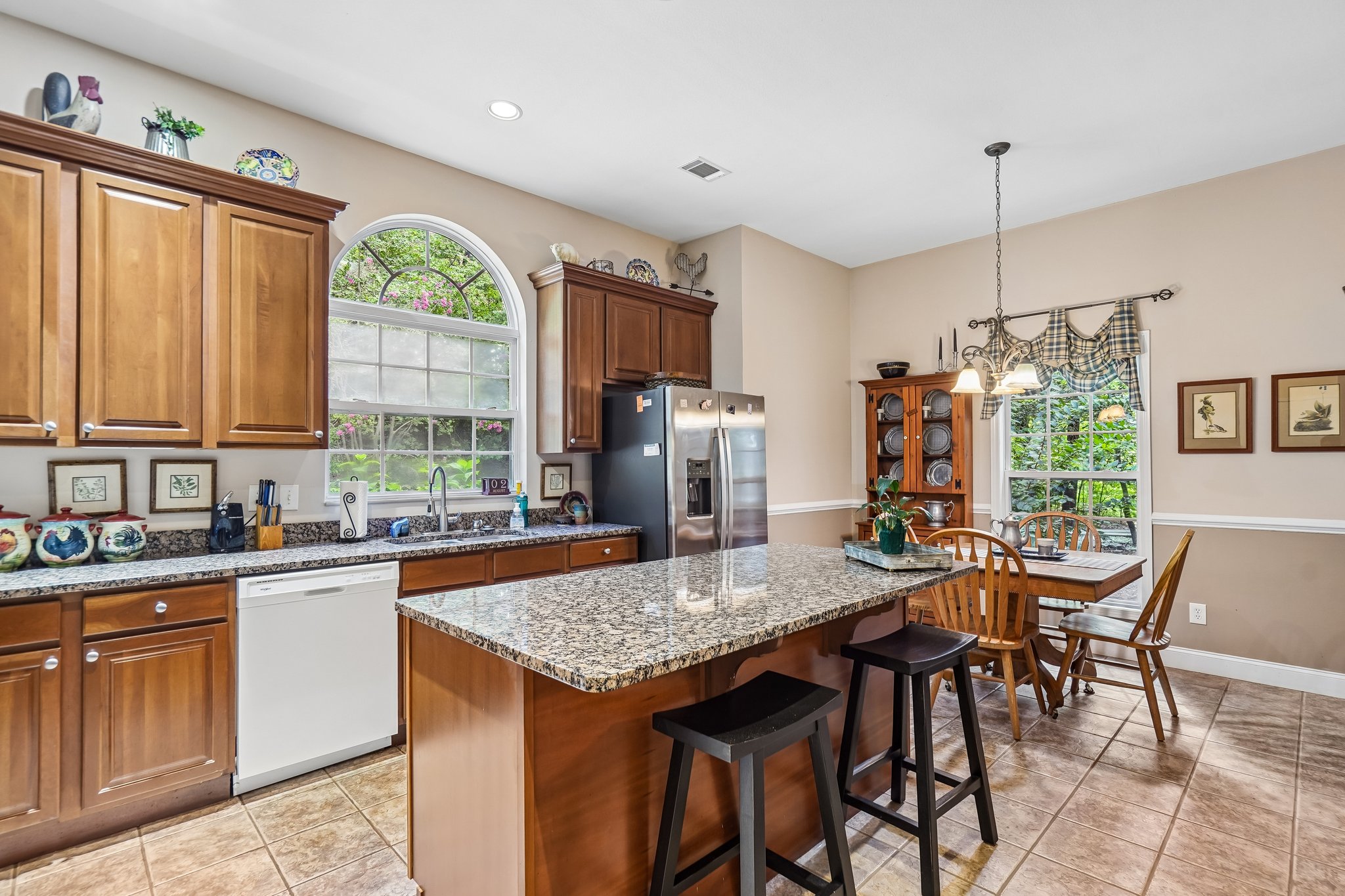 119 Pebble Creek Ln-S0408-017.jpg