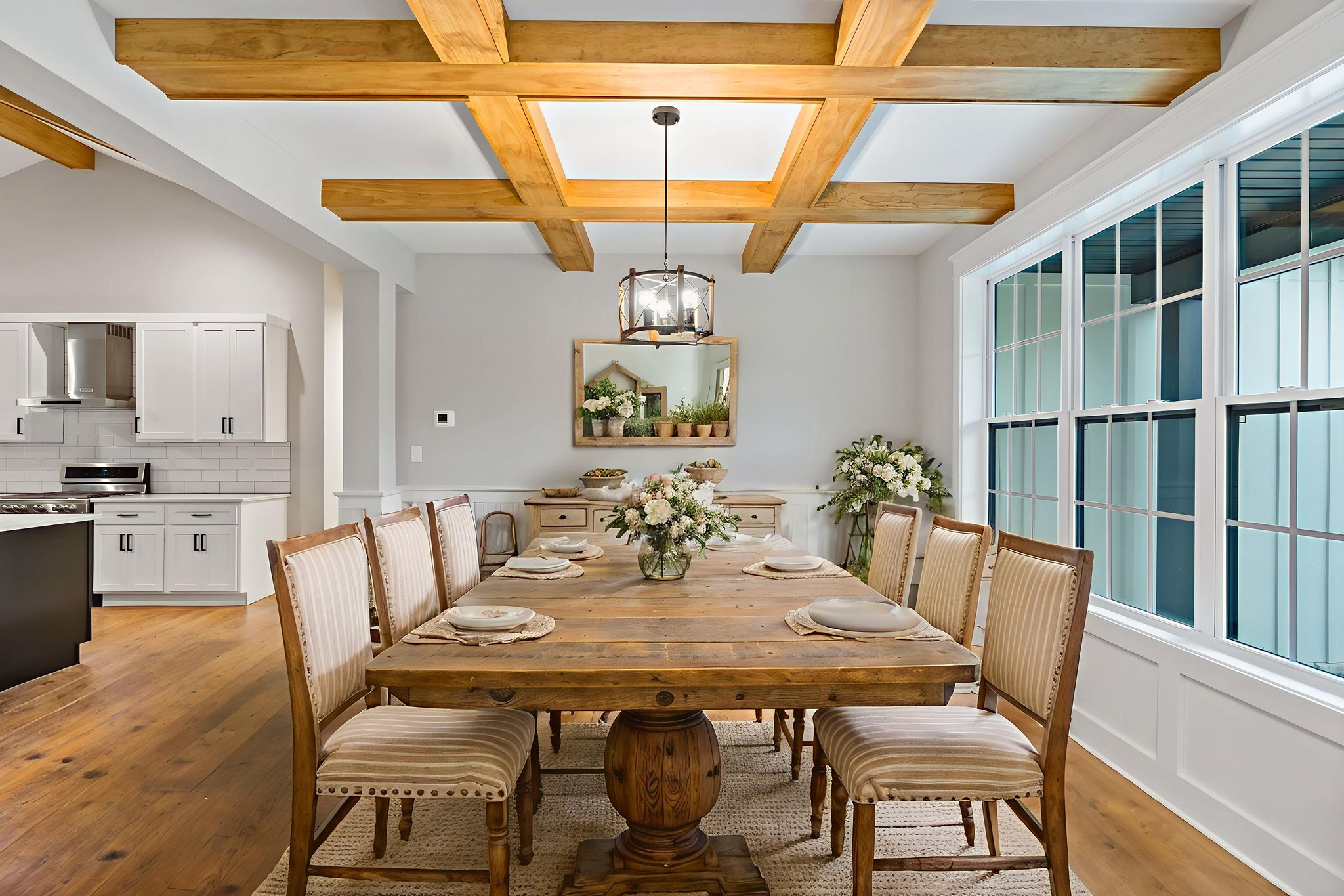 PHO05786 virtually staged.jpeg