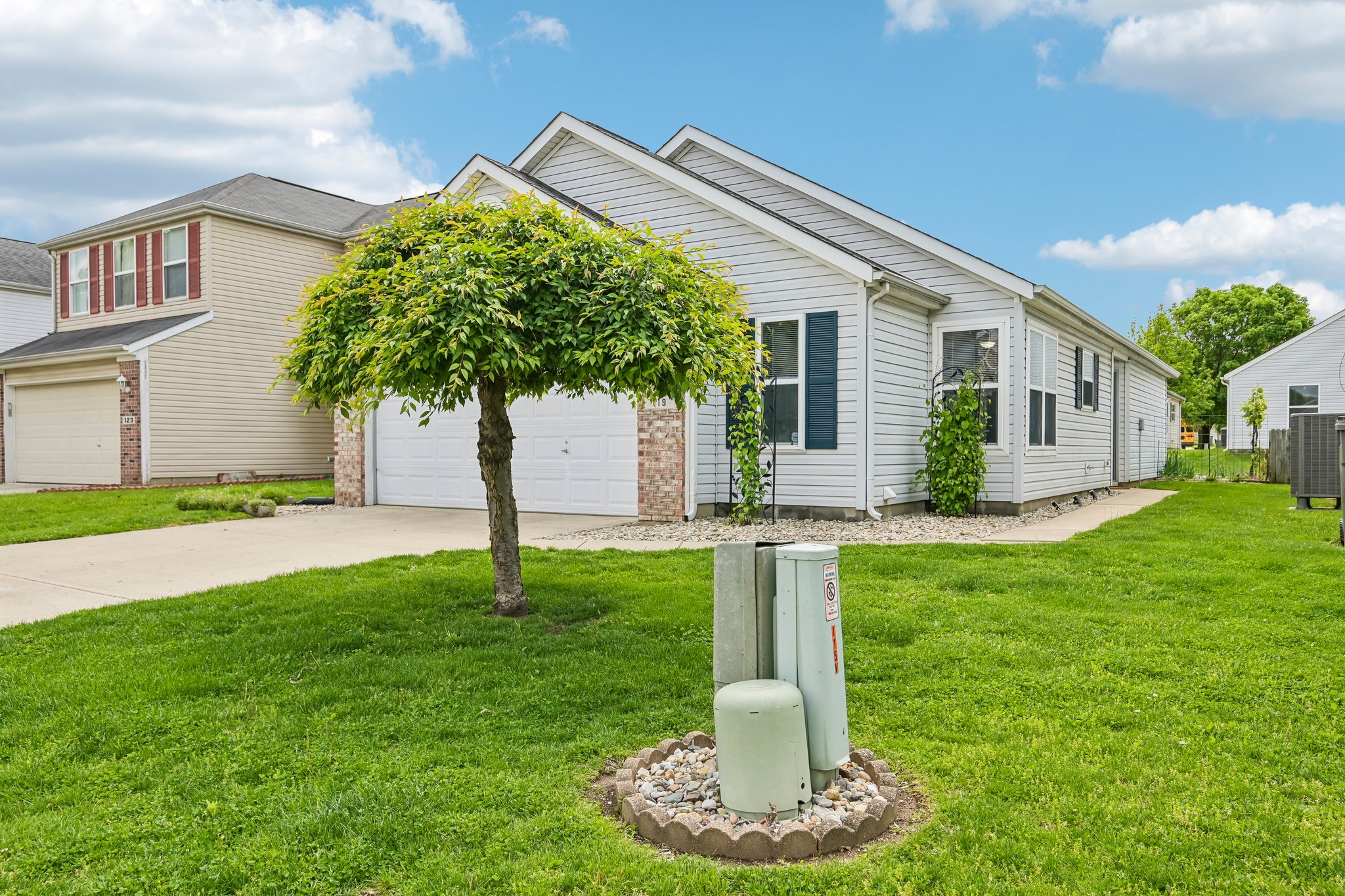 Village Green Dr-S3004-002.jpg