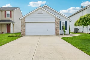 Village Green Dr-S3004-001.jpg