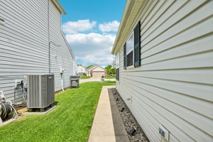 Village Green Dr-S3004-030.jpg