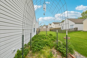 Village Green Dr-S3004-035.jpg