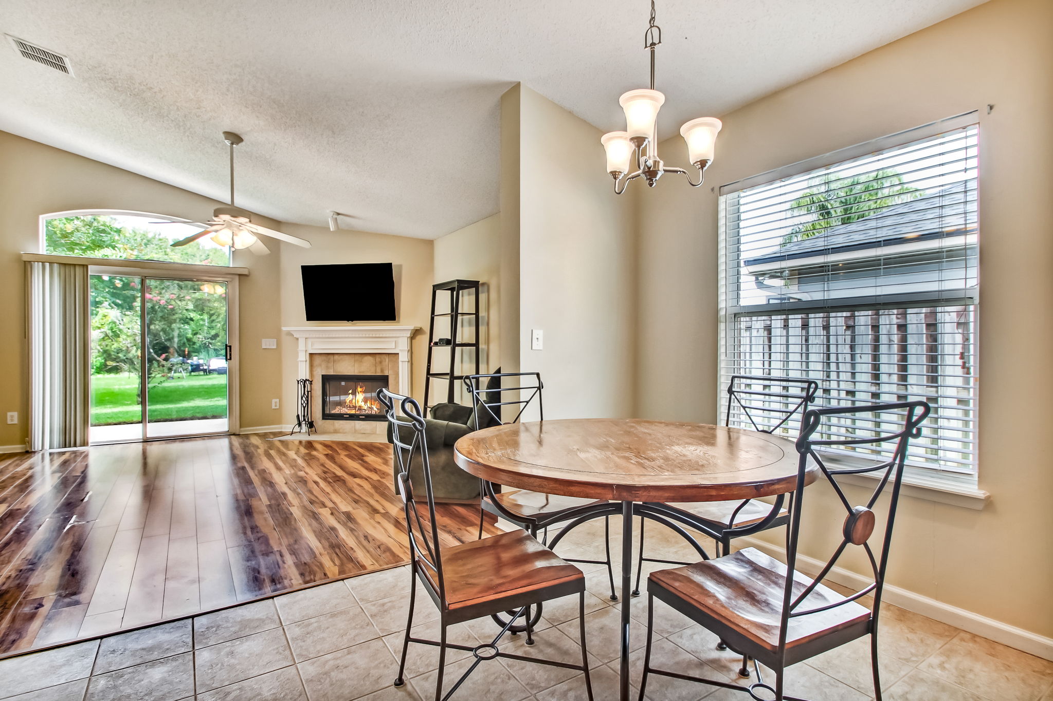 Breakfast Nook