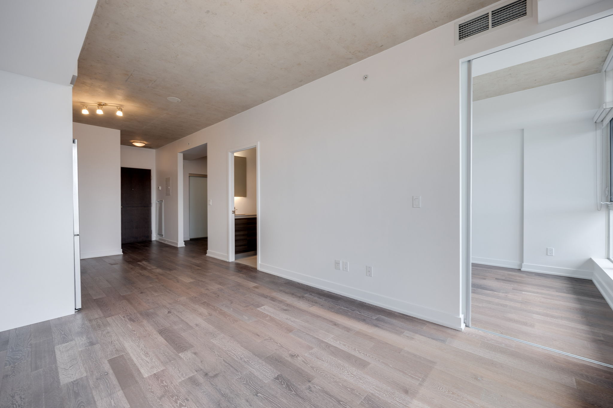 Toronto property showcase — delivered property photograph 10