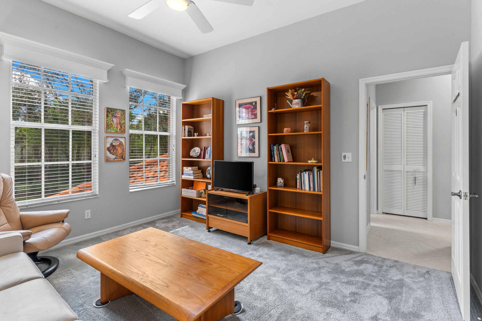 Guest bedroom, den or office