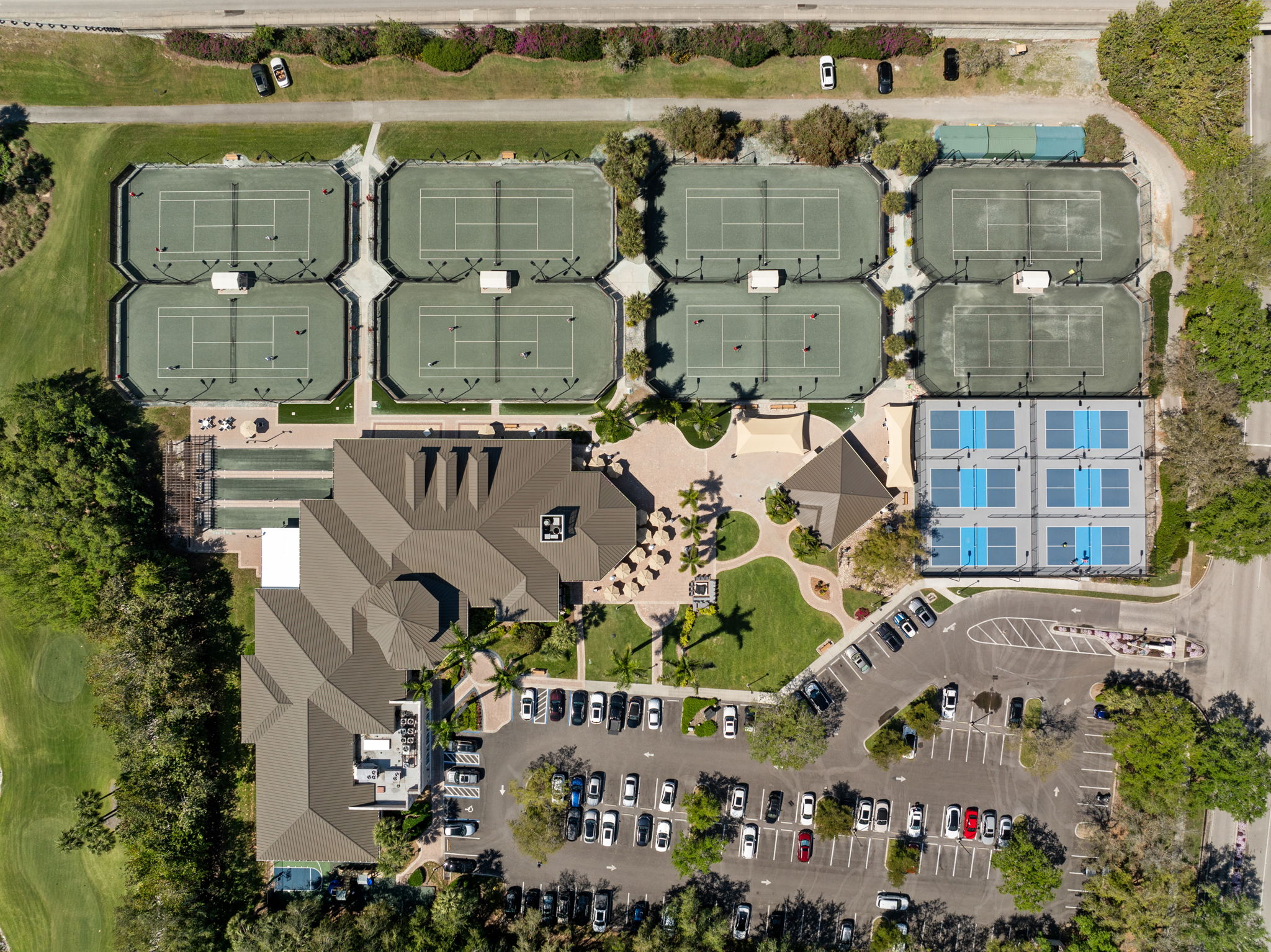 Pelican Marsh tennis and pickleball facilities
