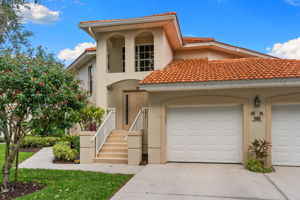 Inviting second-floor residence
