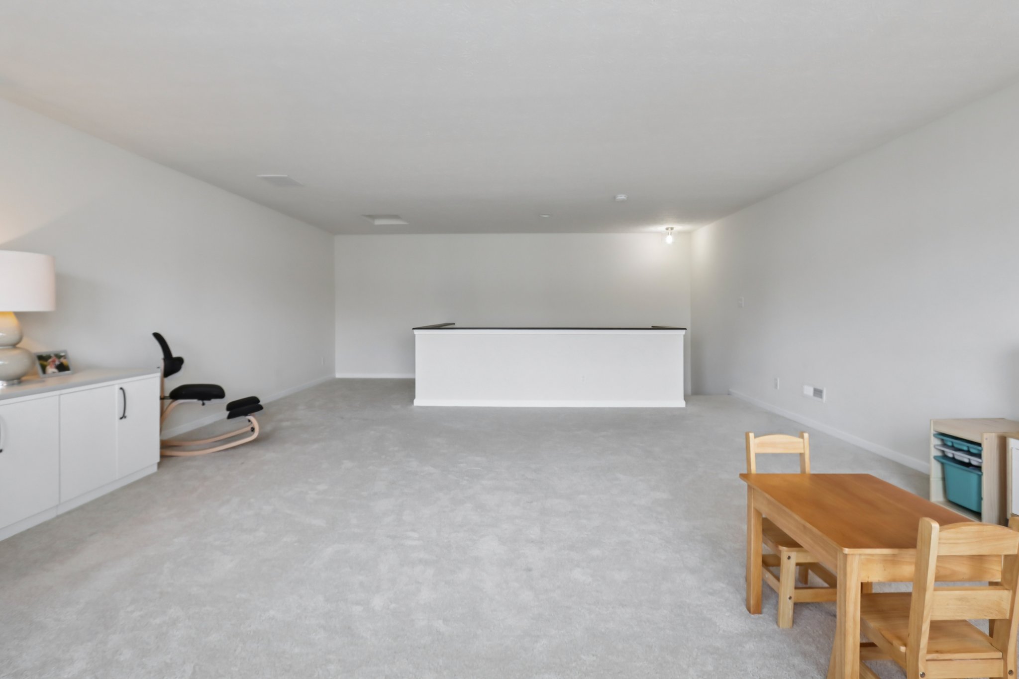 Avedon Way-S0212-034.jpg